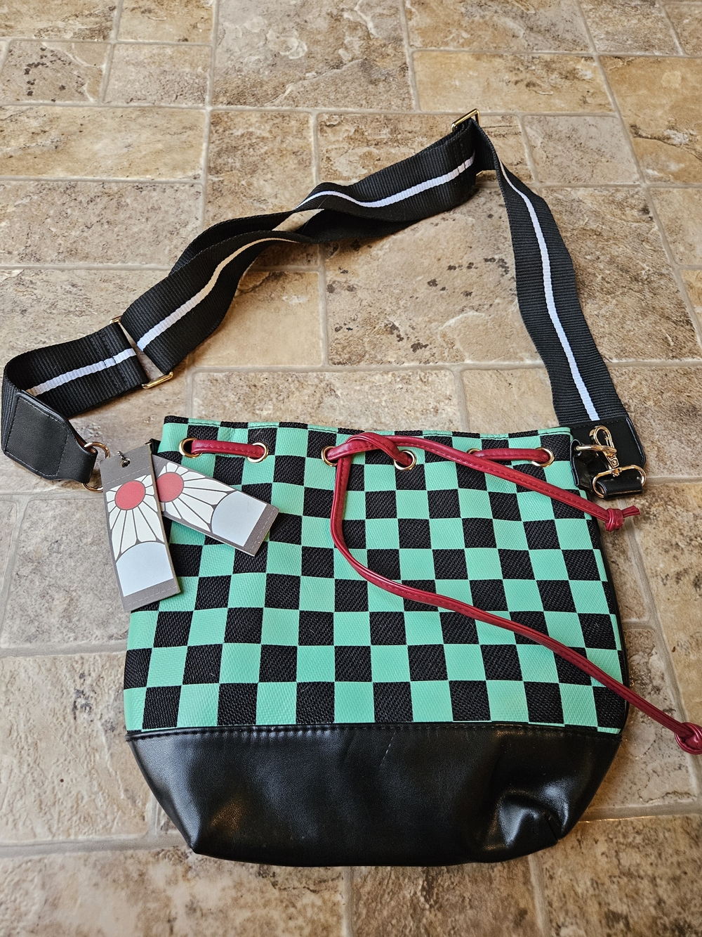 Demon Slayer: Kimetsu no Yaiba Tanjiro Crossbody Bucket Bag
